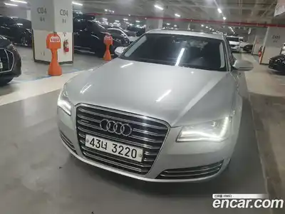 Audi A8, 2011