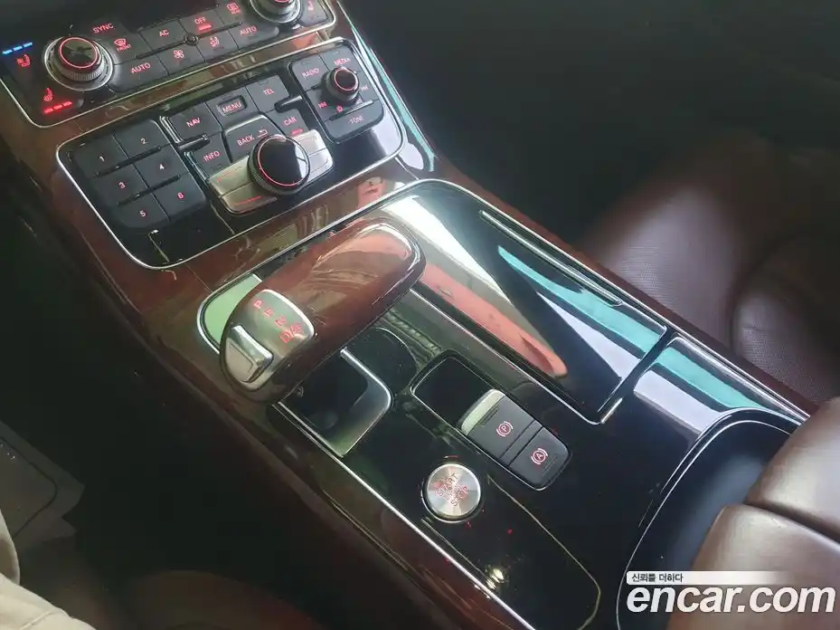 Audi A8 2011 4.2 Автомат в Москве № 373602, фото 5