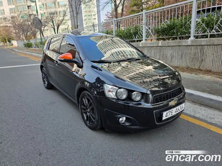 Chevrolet Aveo 2014 1.6 Автомат в Москве № 37381, фото 3