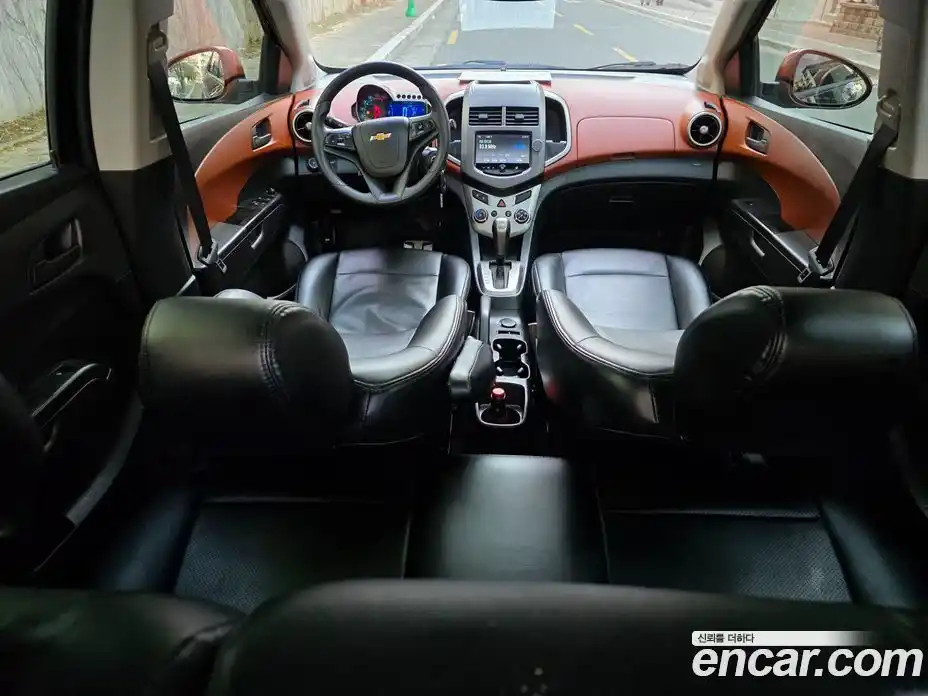 Chevrolet Aveo 2014 1.6 Автомат в Москве № 37381, фото 8