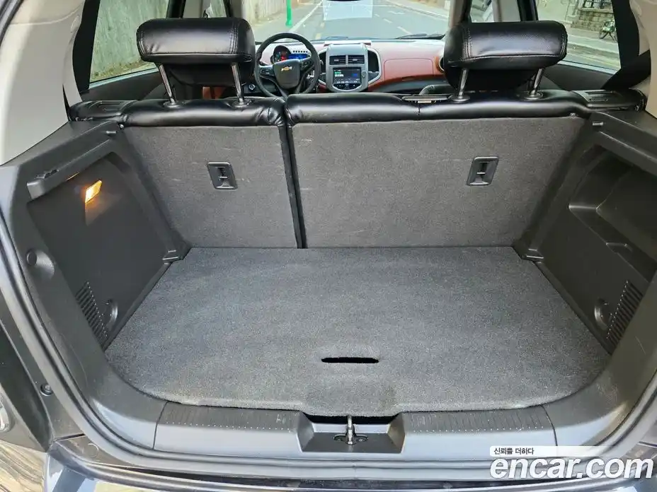 Chevrolet Aveo 2014 1.6 Автомат в Москве № 37381, фото 9