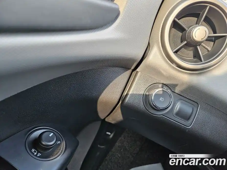 Chevrolet Aveo 2014 1.6 Автомат в Москве № 38286, фото 17