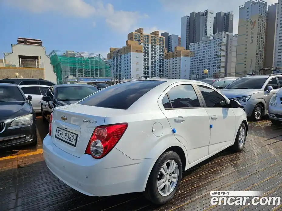 Chevrolet Aveo 2014 1.6 Автомат в Москве № 38286, фото 4