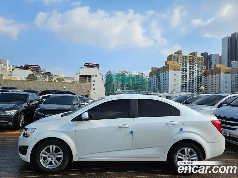 Chevrolet Aveo 2014 1.6 Автомат в Москве № 38286, фото 7