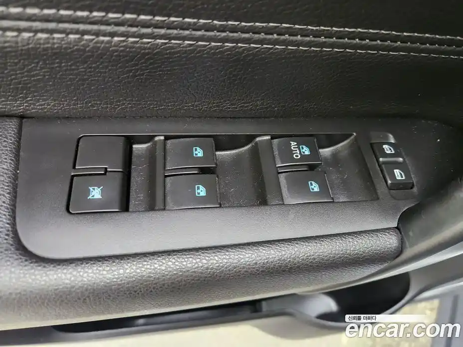 Chevrolet Captiva 2015 2.0 Автомат в Москве № 38703, фото 12