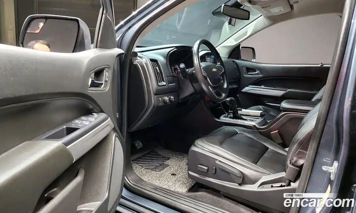 Chevrolet Colorado 2020 3.6 Автомат в Москве № 39728, фото 12