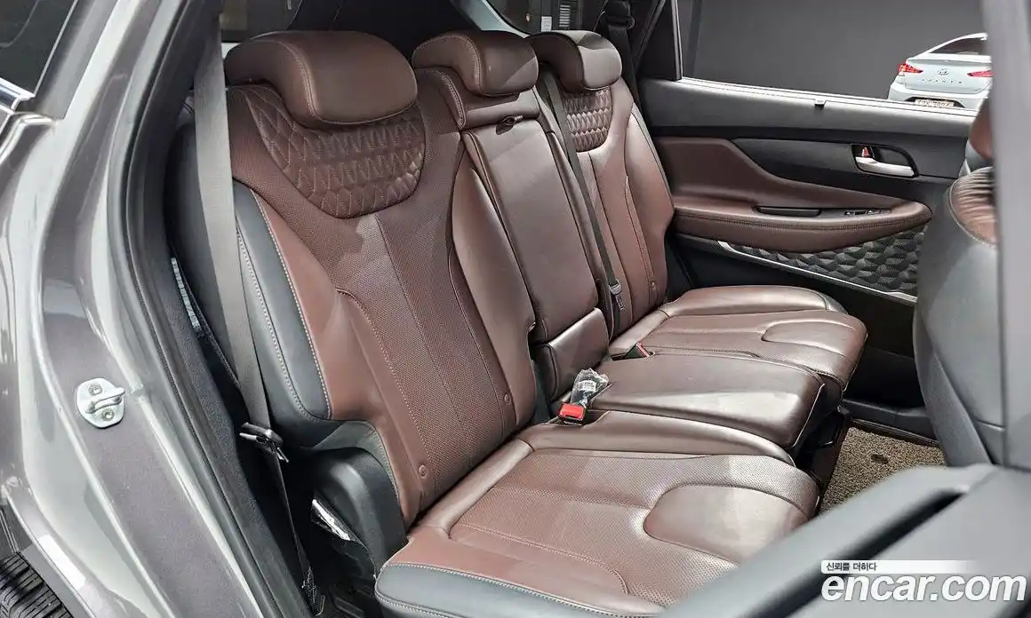 Hyundai Santa Fe 2020 2.0 Автомат в Москве № 399651, фото 12