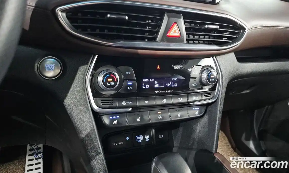 Hyundai Santa Fe 2020 2.0 Автомат в Москве № 399651, фото 17