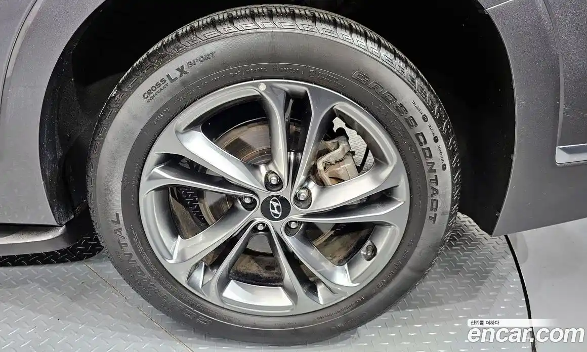 Hyundai Santa Fe 2020 2.0 Автомат в Москве № 399651, фото 5