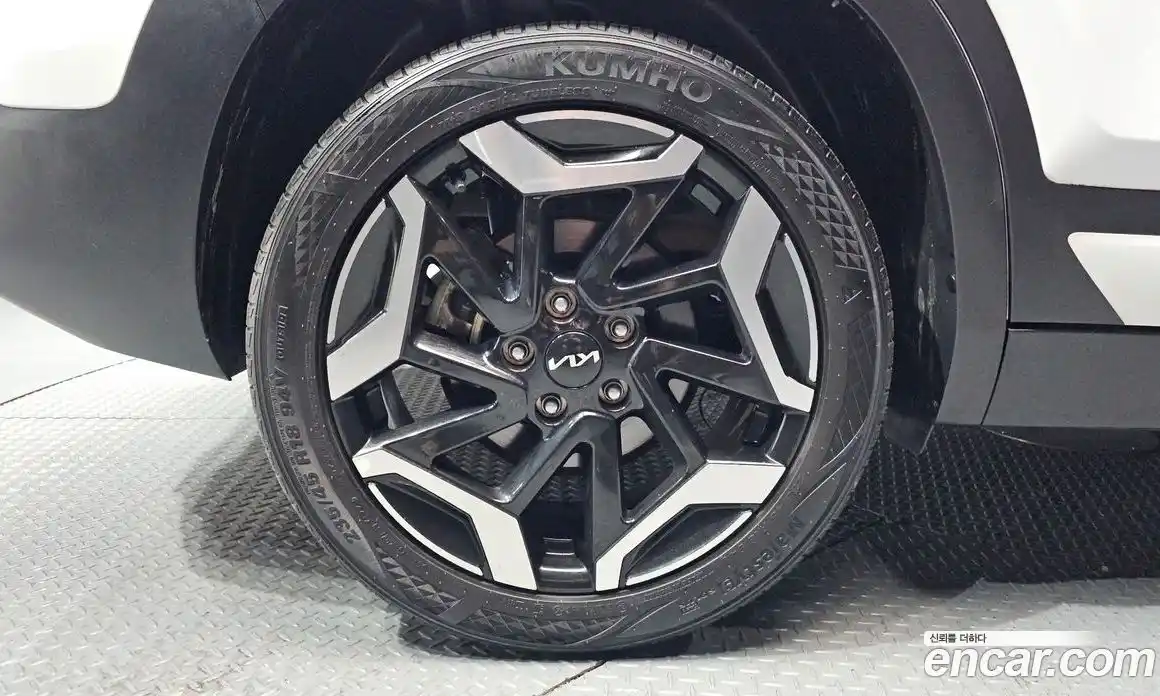 Kia Seltos 2023 2.0 Автомат в Москве № 402568, фото 5