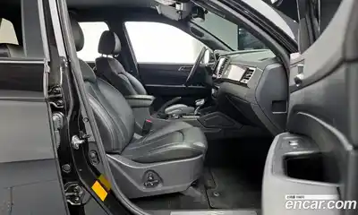 SsangYong Rexton 2023 2.2 Автомат в Москве № 406662, миниатюра 9