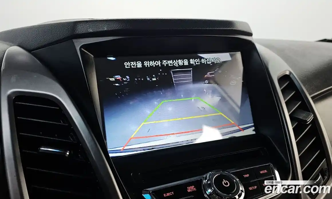 SsangYong Korando 2015 2.0 Автомат в Москве № 409072, фото 15