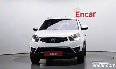 SsangYong Korando 2015 2.0 Автомат в Москве № 409072, миниатюра 3