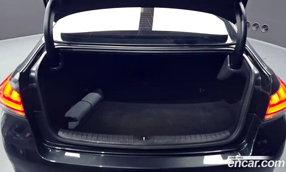 Genesis G80 2018 3.3 Автомат в Москве № 419220, фото 20