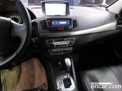 Renault SM3 2010 1.6 Автомат в Москве № 424324, миниатюра 12