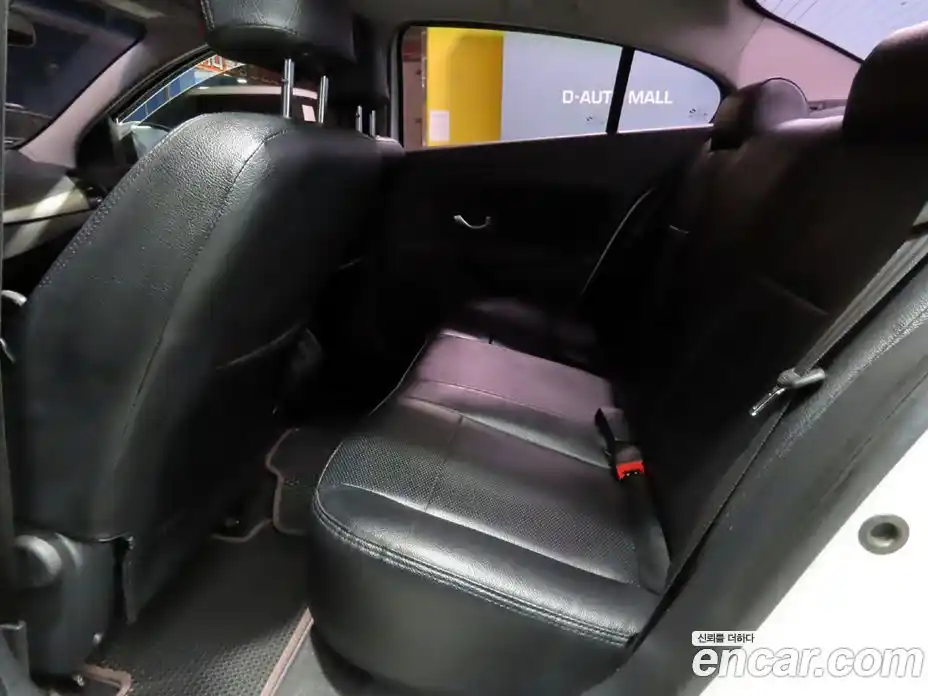 Renault SM3 2010 1.6 Автомат в Москве № 424324, фото 7