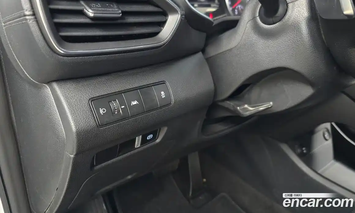 Hyundai Santa Fe 2021 2.2 Автомат в Москве № 450113, фото 15