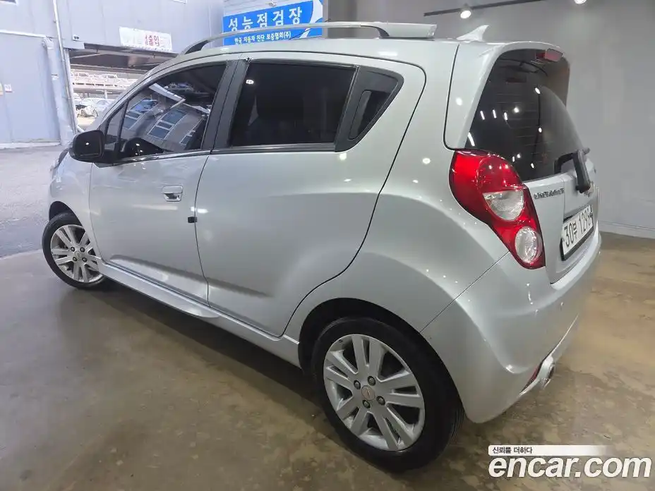 Chevrolet Spark 2014 1.0 Автомат в Москве № 461044, фото 3