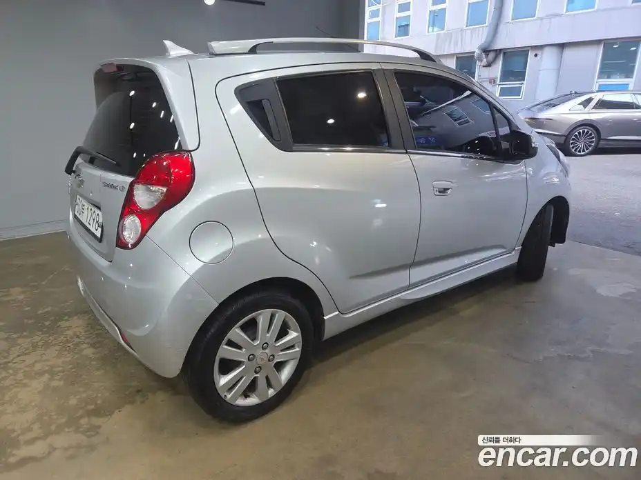 Chevrolet Spark 2014 1.0 Автомат в Москве № 461044, фото 5