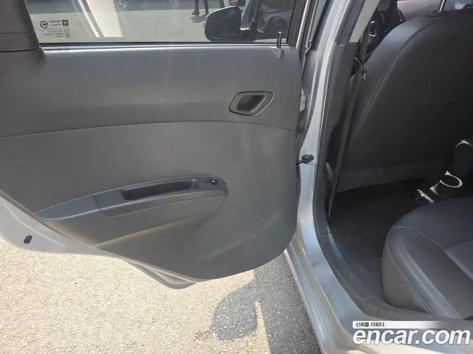 Chevrolet Spark 2014 1.0 Автомат в Москве № 461044, фото 9