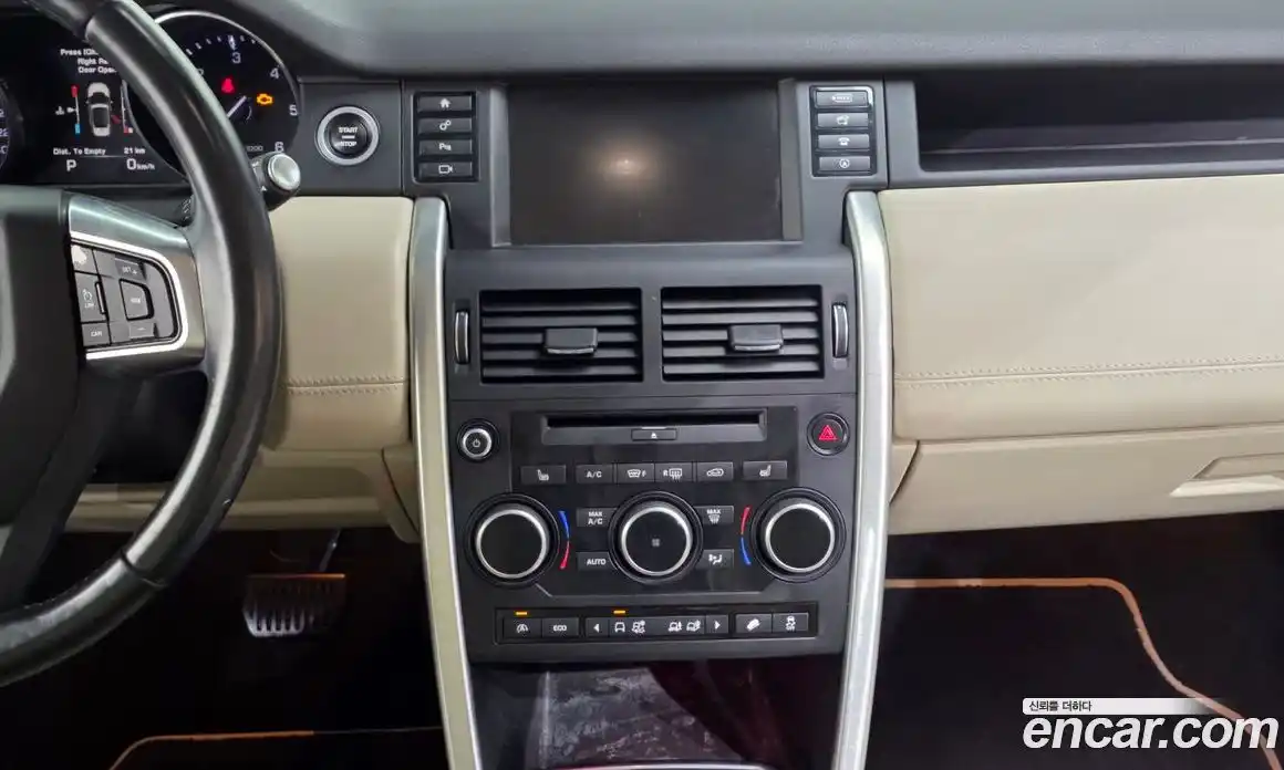 Land Rover Discovery Sport 2015 2.2 Автомат в Москве № 471402, фото 14