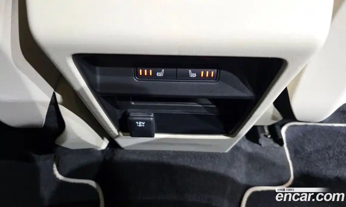 Land Rover Discovery Sport 2015 2.2 Автомат в Москве № 471402, фото 19