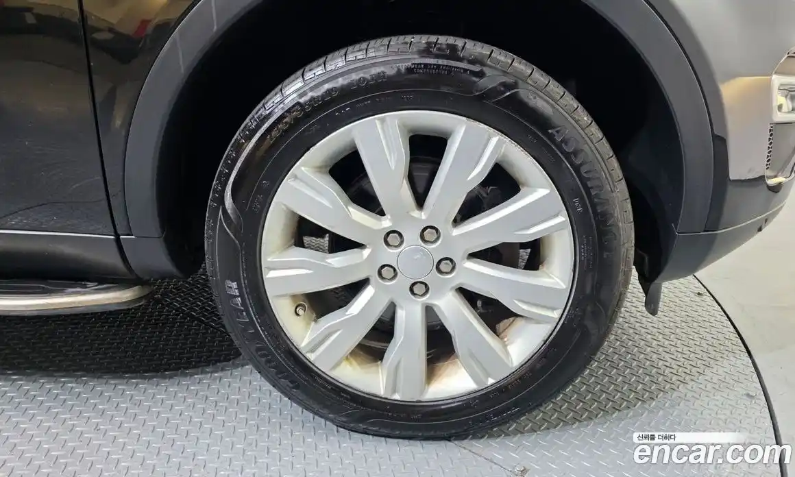 Land Rover Discovery Sport 2015 2.2 Автомат в Москве № 471402, фото 5