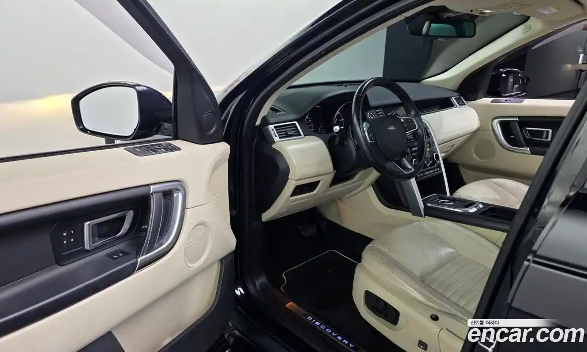 Land Rover Discovery Sport 2015 2.2 Автомат в Москве № 471402, фото 10