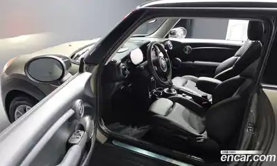 Mini Cooper 2021 1.5 Автомат в Москве № 471960, миниатюра 11