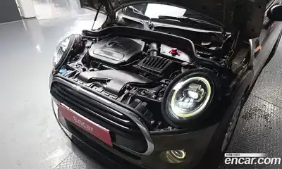 Mini Cooper 2021 1.5 Автомат в Москве № 471960, миниатюра 6