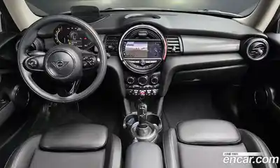 Mini Cooper 2021 1.5 Автомат в Москве № 471960, миниатюра 7