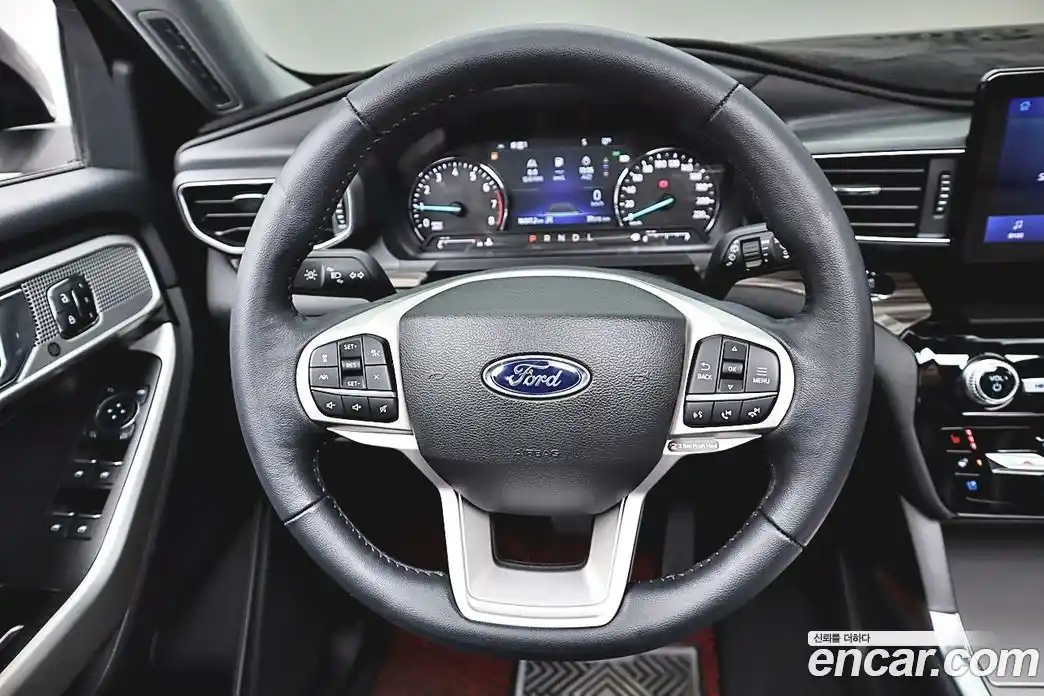 Ford Explorer 2022 2.3 Автомат в Москве № 473821, фото 12
