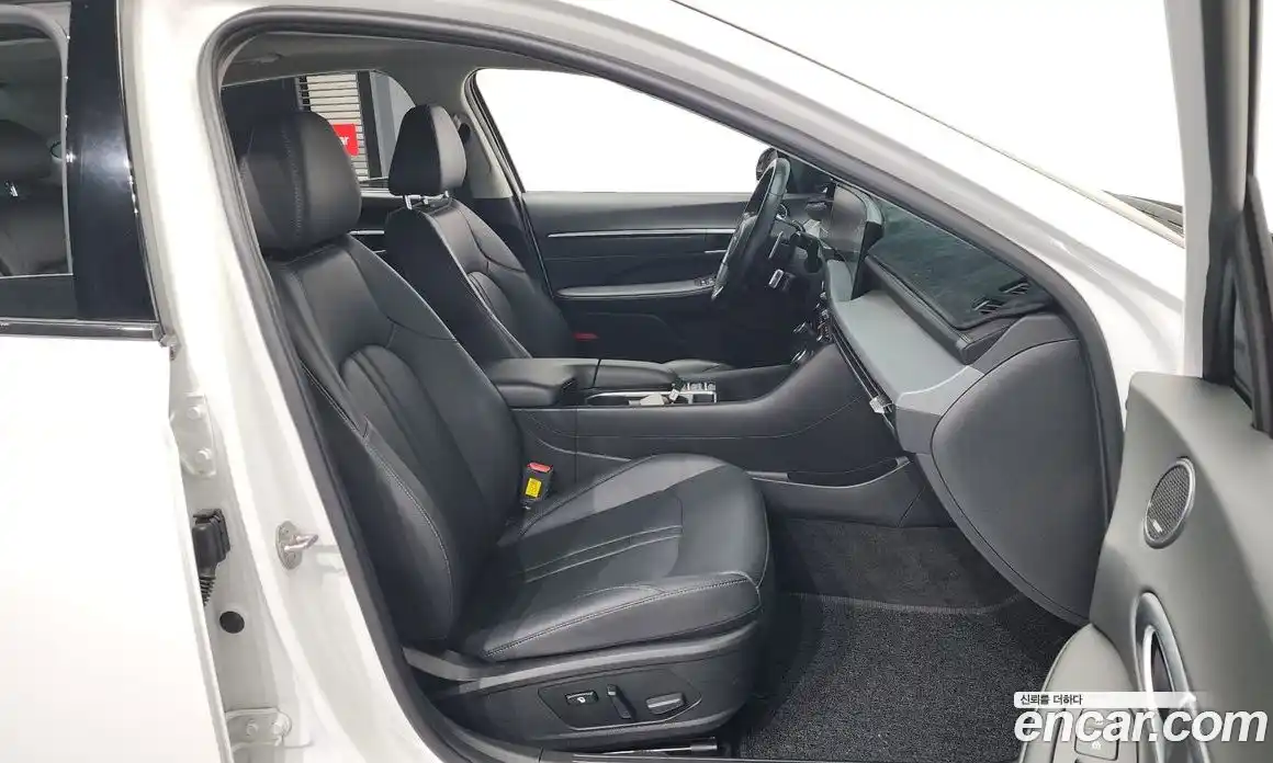 Hyundai Sonata 2024 1.6 Автомат в Москве № 48766, фото 8