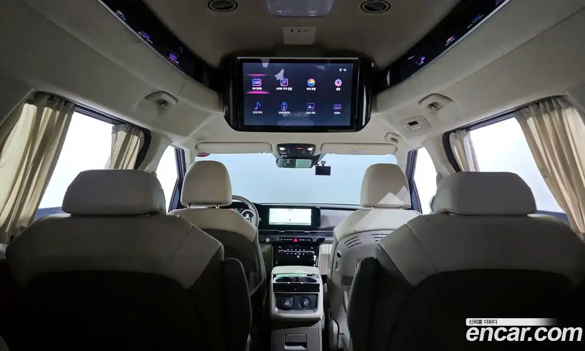 Kia Canival 2023 3.5 Автомат в Москве № 51019, фото 19