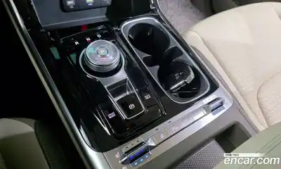 Kia Canival 2023 3.5 Автомат в Москве № 51019, миниатюра 9