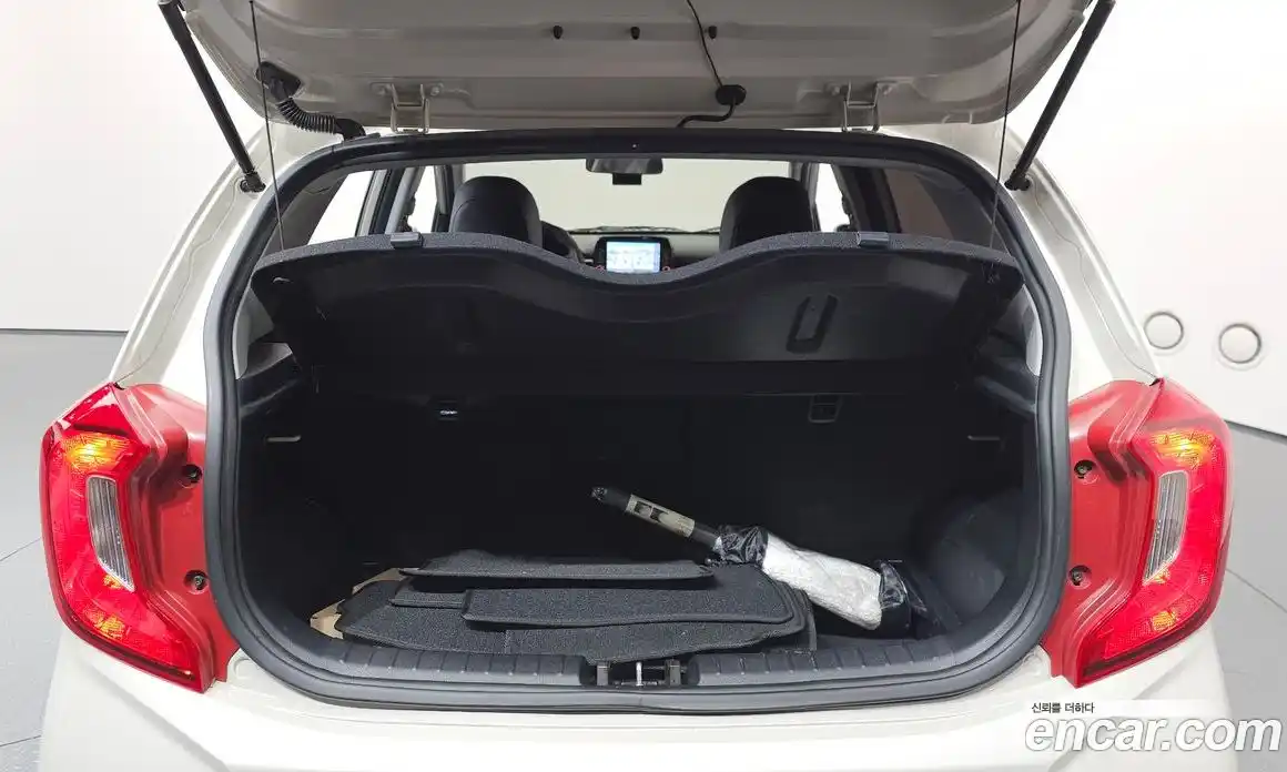 Kia Morning 2022 1.0 Автомат в Москве № 55672, фото 19