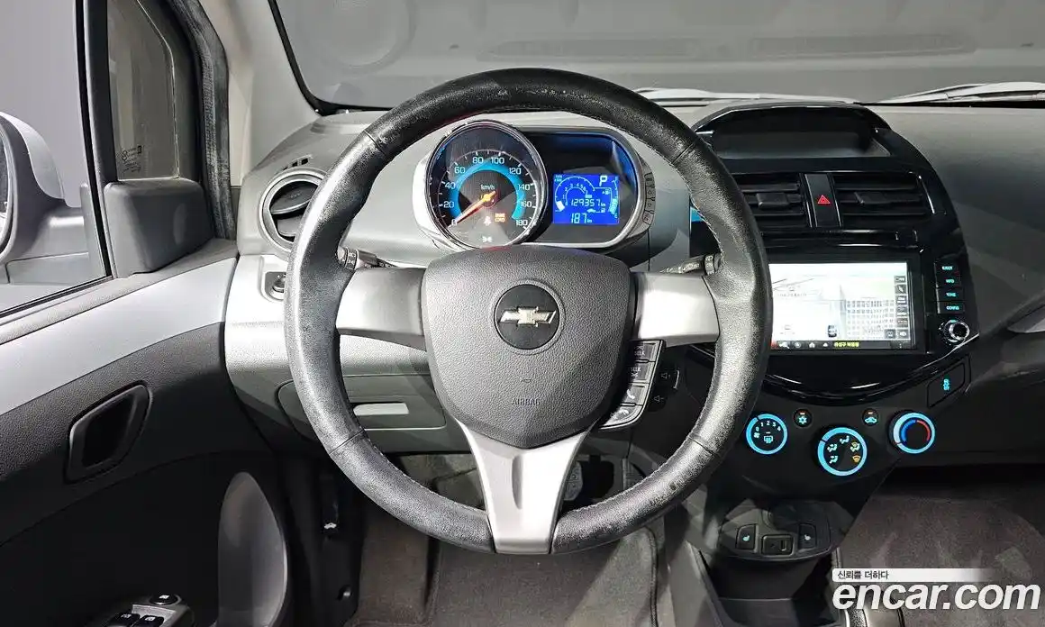 Chevrolet Spark 2015 1.0 Автомат в Москве № 63176, фото 15