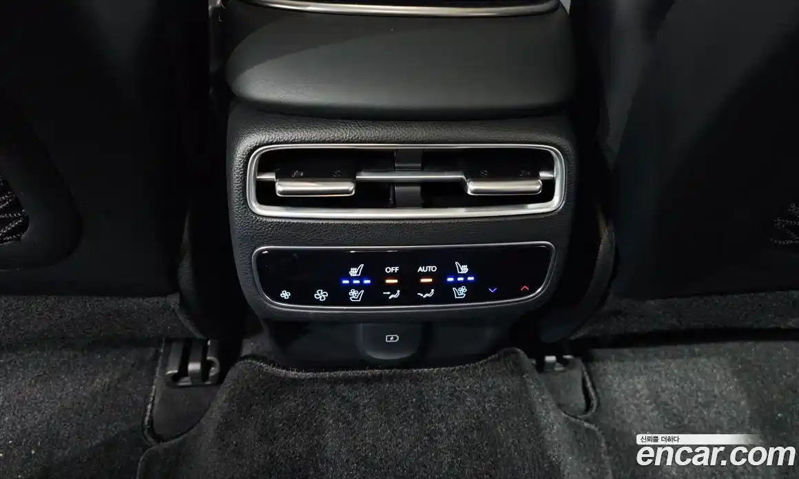 Genesis GV70 2025 2.5 Автомат в Москве № 80106, фото 13