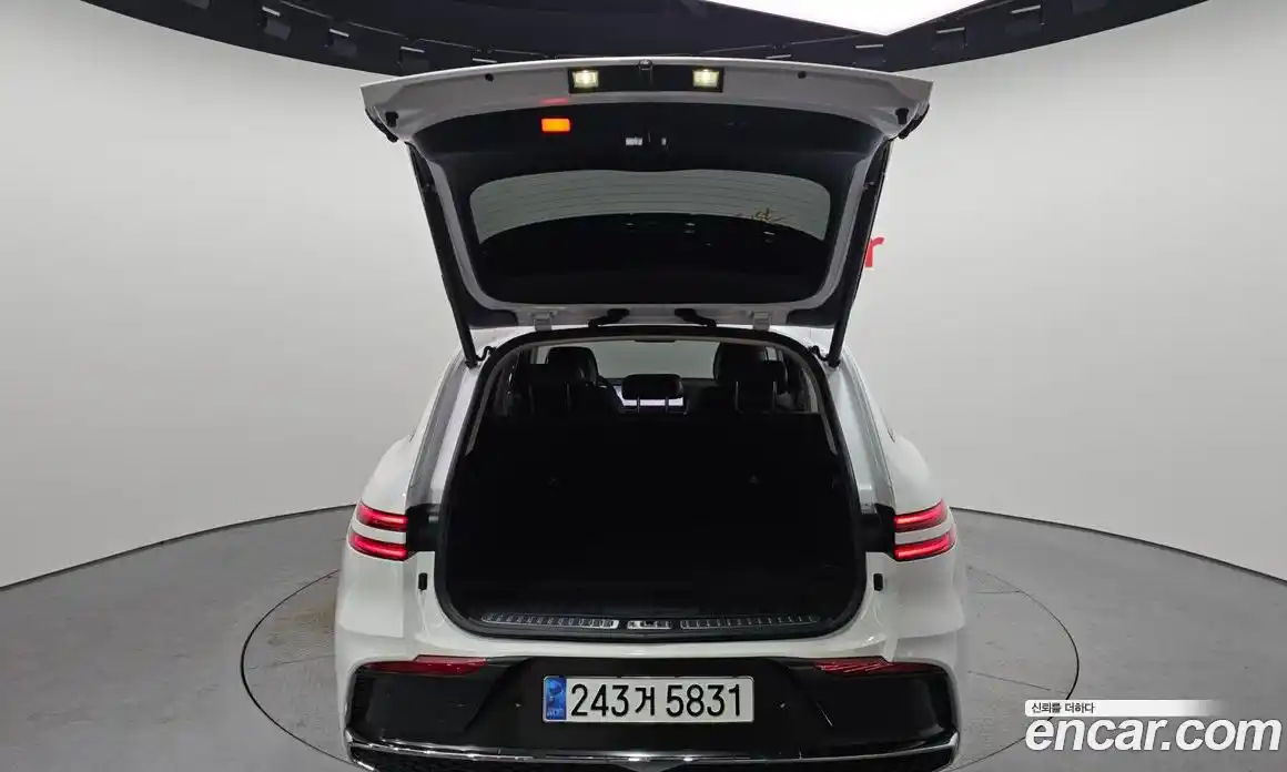 Genesis GV70 2025 2.5 Автомат в Москве № 80106, фото 15