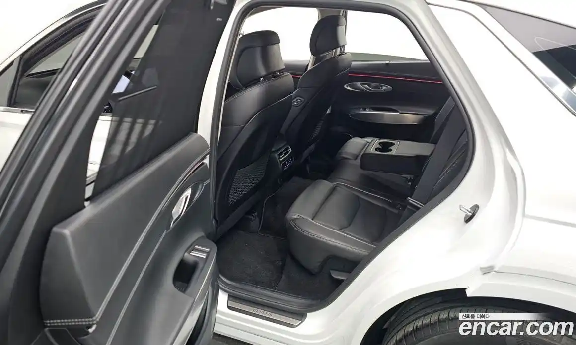 Genesis GV70 2025 2.5 Автомат в Москве № 80106, фото 17