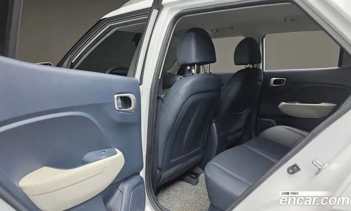 Hyundai Venue 2022 1.6 Автомат в Москве № 94253, фото 18