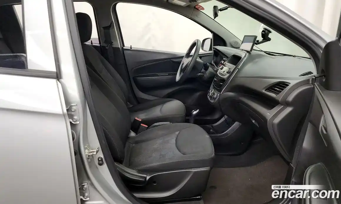 Chevrolet Spark 2016 1.0 Автомат в Москве № 100252, фото 11