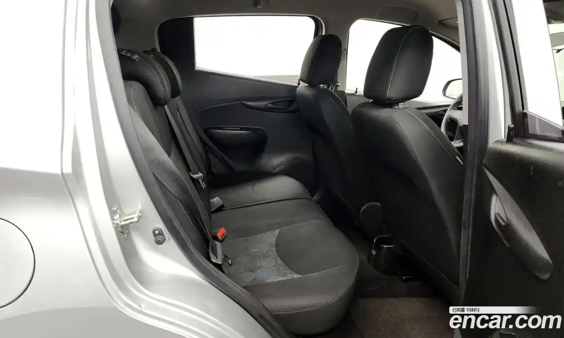 Chevrolet Spark 2016 1.0 Автомат в Москве № 100252, фото 12