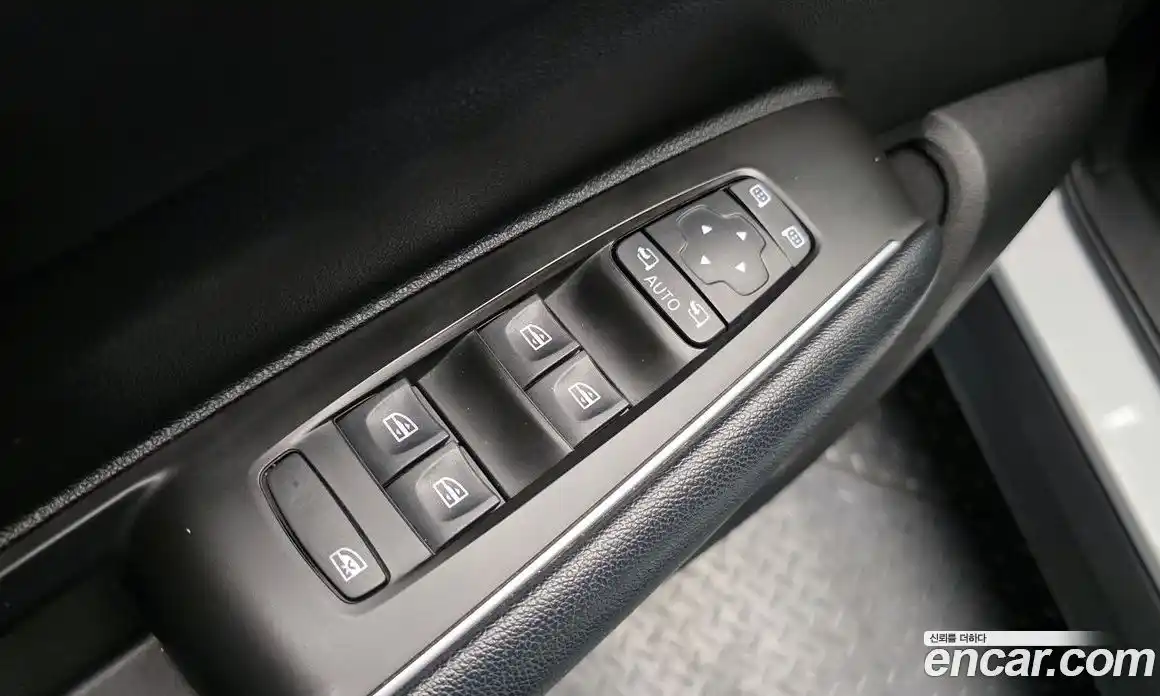 Renault QM6 2023 2.0 Автомат в Москве № 106106, фото 13