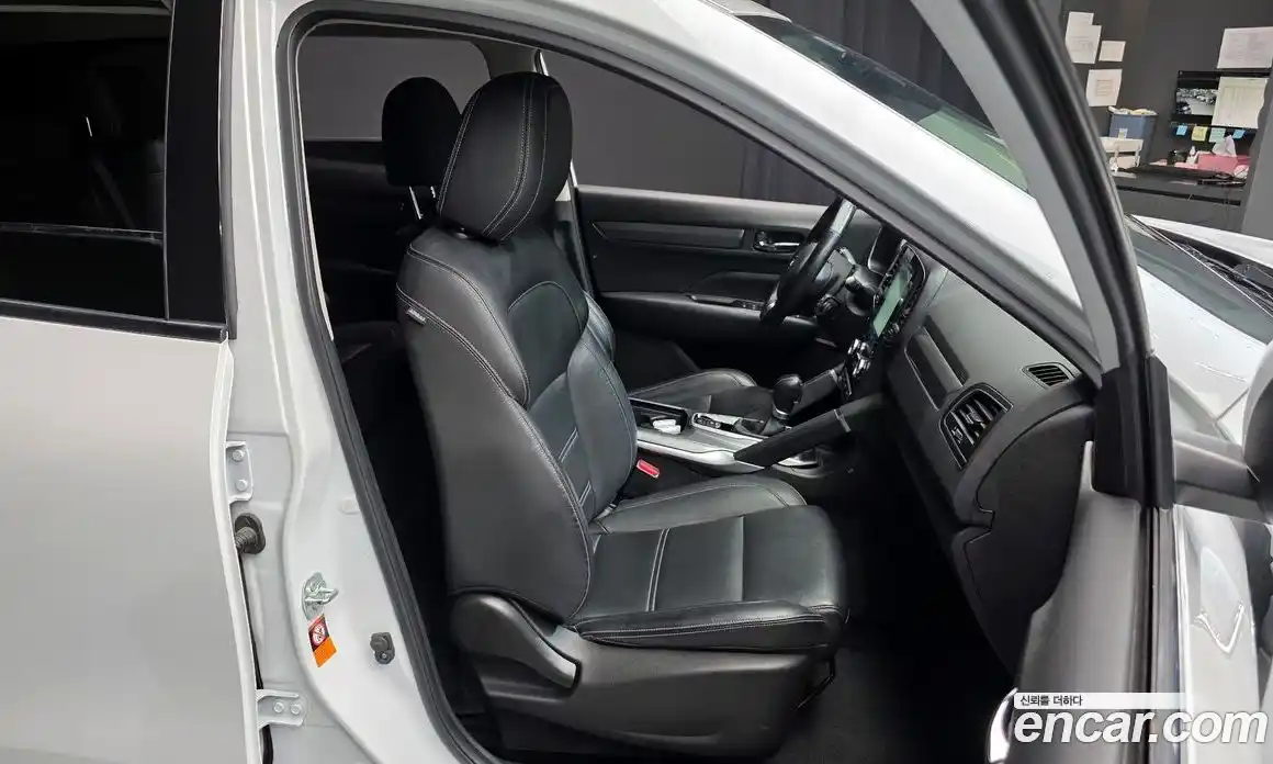 Renault QM6 2023 2.0 Автомат в Москве № 106106, фото 18