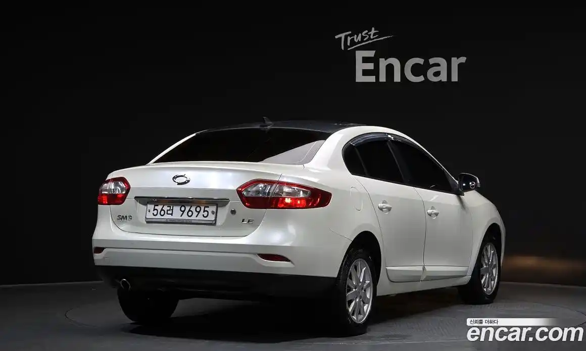 Renault SM3 2010 1.6 Автомат в Москве № 106741, фото 12