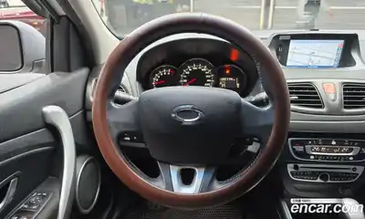 Renault SM3 2010 1.6 Автомат в Москве № 106741, миниатюра 4