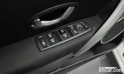 Renault SM3 2010 1.6 Автомат в Москве № 106741, миниатюра 9