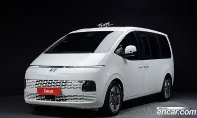 Hyundai Staria, 2023