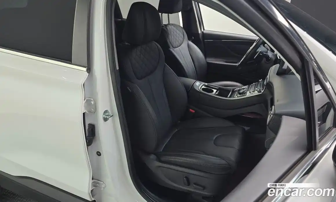 Hyundai Santa Fe 2021 2.2 Автомат в Москве № 111547, фото 6